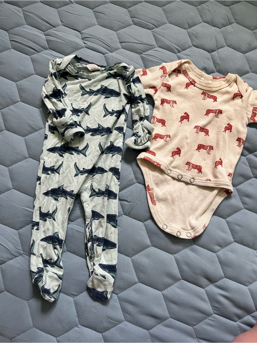 Kate Quinn Animal Footies & Onesie Lot Newborn Size Sleep Cotton Bamboo